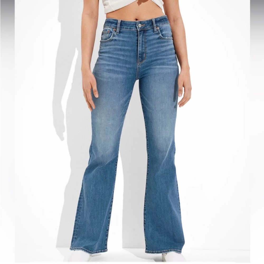 NWT American Eagle AE Super High Rise Flare Next Level Stretch Jeans Size 14 Reg